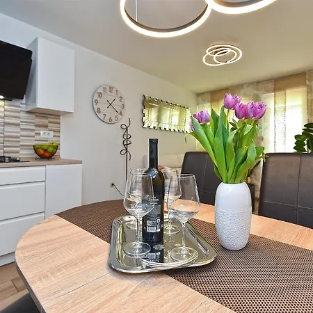 2207 Apartamento Pula